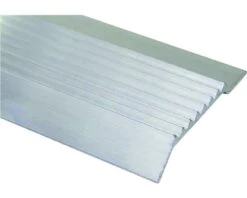 Muuraansluitprofiel Incl. Gaten 50 Mm 250 Cm